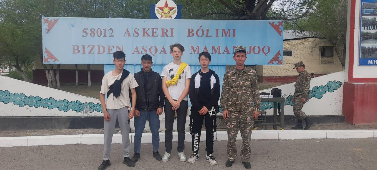 В преддверии празднования День защитника Отечества учащиеся 10 –ых классов прошли учебно-полевые сборы на базе в/ч32363 и в/ч 58012. Уважаемые будущие защитники страны, поздравляю вас с Днем защитника Отечества. Желаем каждому из вас воспитывать в се